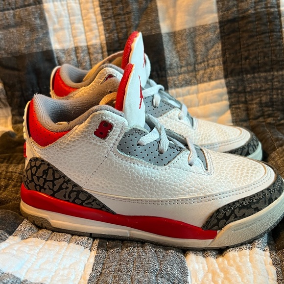 Nike Air Jordan 3 Retro Red 10c - Picture 2 of 7